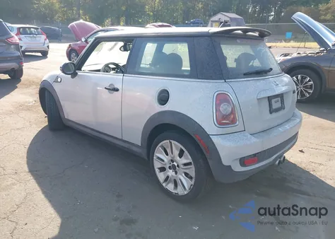 2010 Mini Cooper S из США, поврежденный, VIN WMWMF7C5XATZ73206